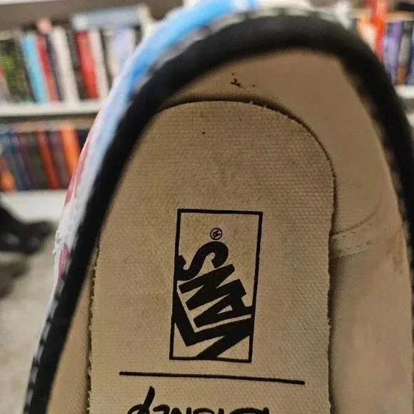 Vans X Disney Mickey Mouse Authentic Sneakers Limited Edition 7 - Picture 11 of 16